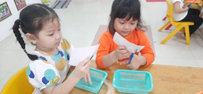 Dạy Trẻ Kỹ Năng Dùng Kéo An Toàn Bố Mẹ Không Thể Bỏ Qua