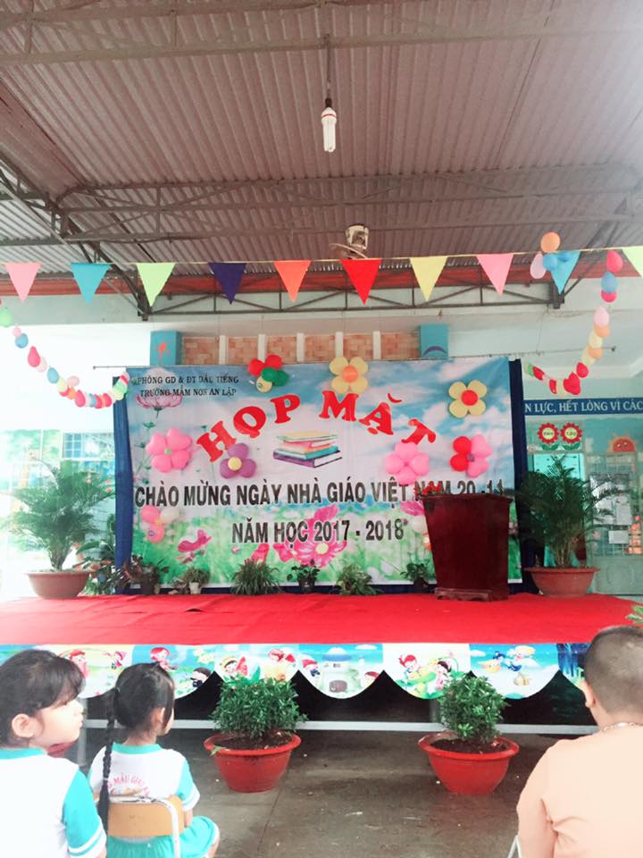 Lễ Họp Mặt Chào Mừng Ngày Nhà Giáo Việt nam 20/11 Năm Học 2017-2018