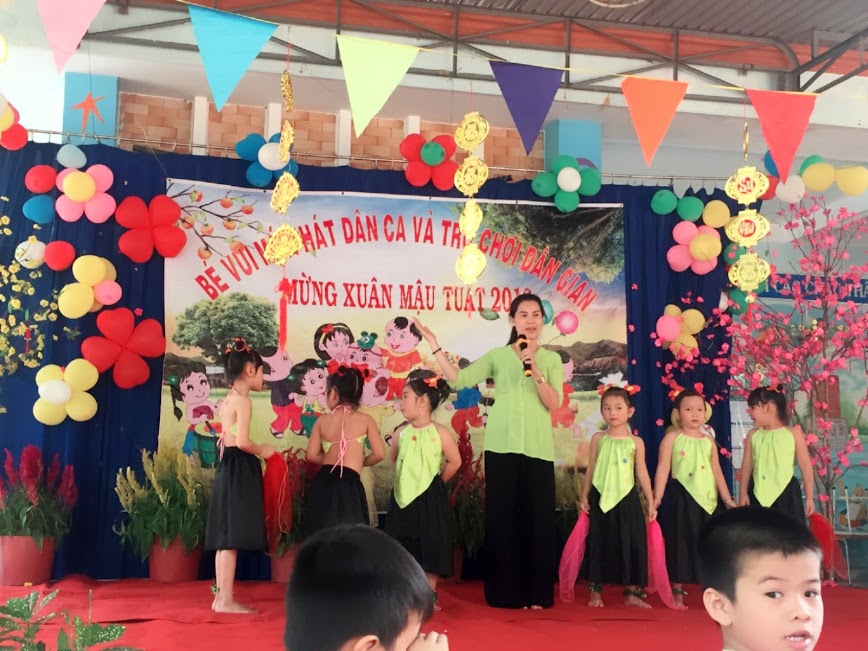 Lễ Hội Mùa Xuân Bé Vui Múa Hát Dân Ca Và Trò Chơi Dân Gian