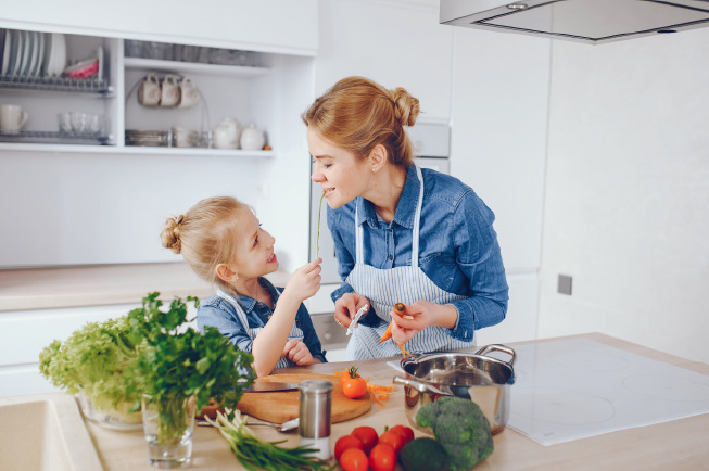 Bảo Vệ Sức Khỏe Của Trẻ Trong Những Ngày Tết -  Ba Mẹ Cần Lưu Ý Những Điều Gì?