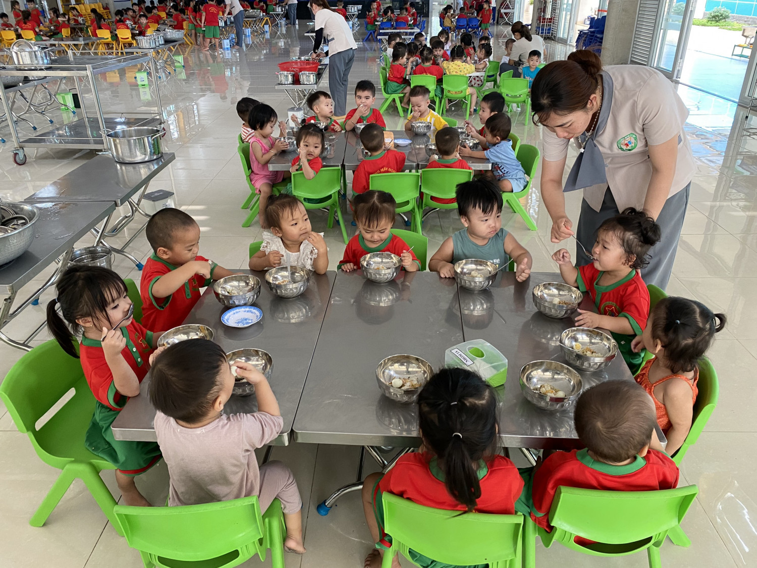 giờ ăn của be