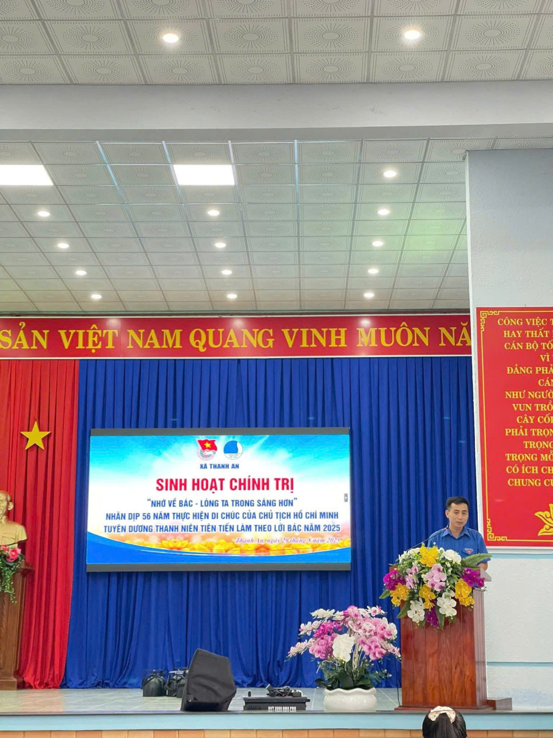 Nhớ Về Bác - Lòng Ta Sáng Hơn